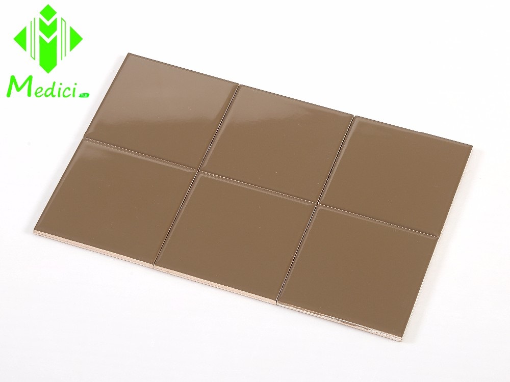 Gạch thẻ 100x100 bóng phẳng màu nâu nhập khẩu